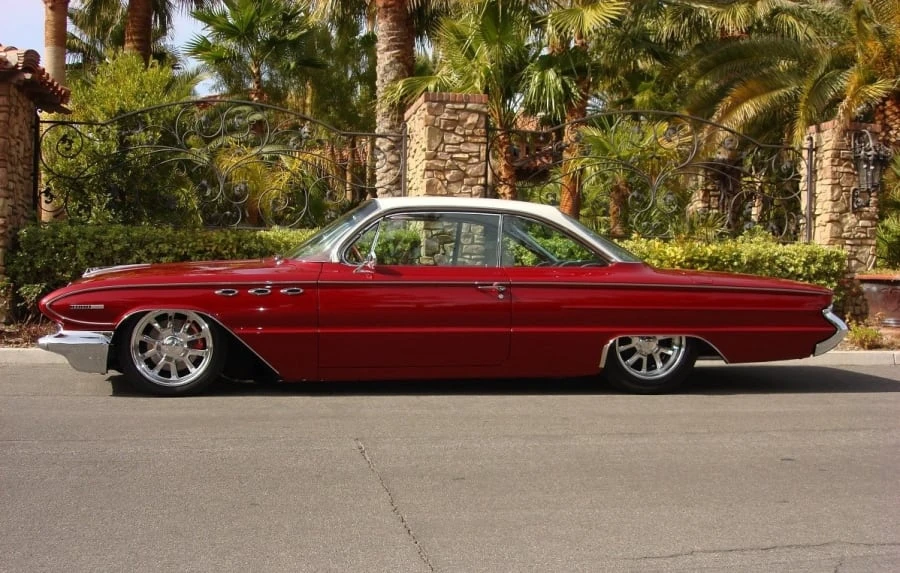1961 Buick Invicta - Image 2 of 12