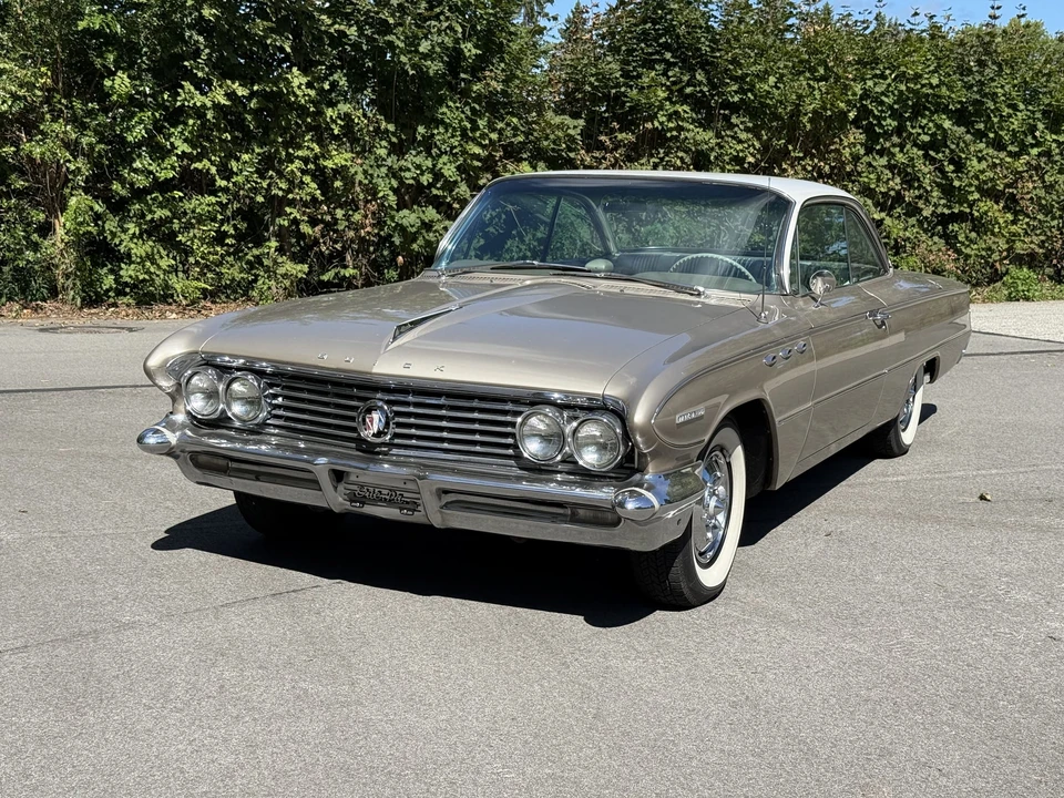 1961 Buick Invicta - Image 8 of 31
