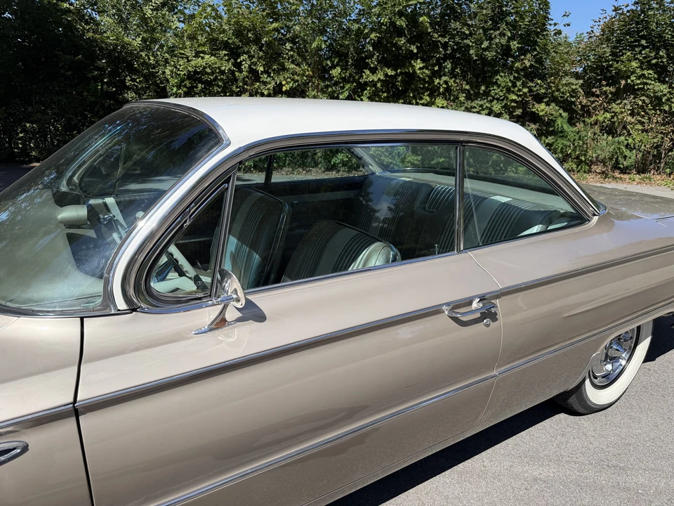 1961 Buick Invicta - Image 29 of 31