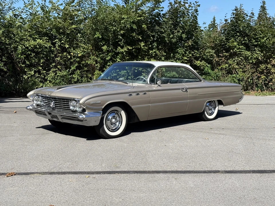 1961 Buick Invicta - Image 4 of 31