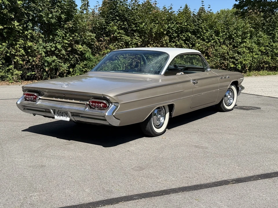 1961 Buick Invicta - Image 17 of 31