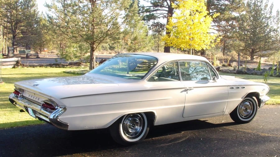 1961 Buick LeSabre - Image 9 of 9