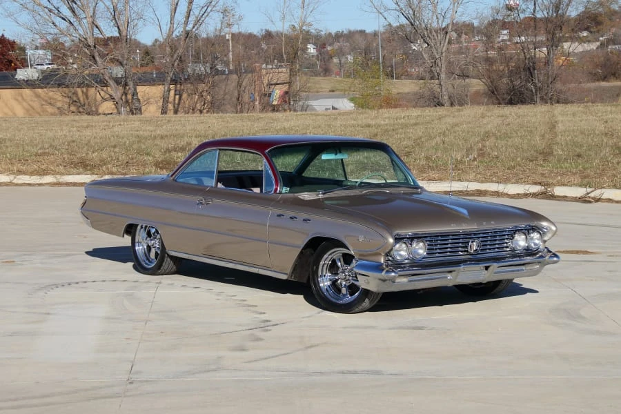 1961 Buick LeSabre - Image 26 of 31