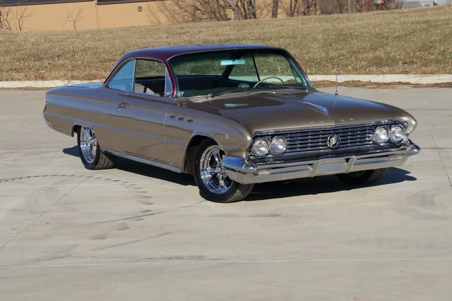 1961 Buick LeSabre - Image 21 of 31