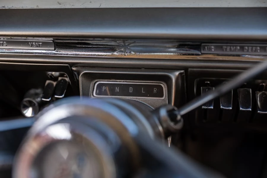 1961 Buick LeSabre - Image 25 of 31