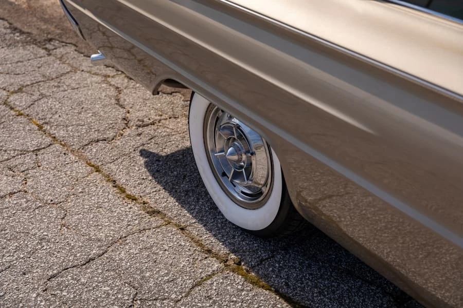 1961 Buick LeSabre - Image 16 of 31