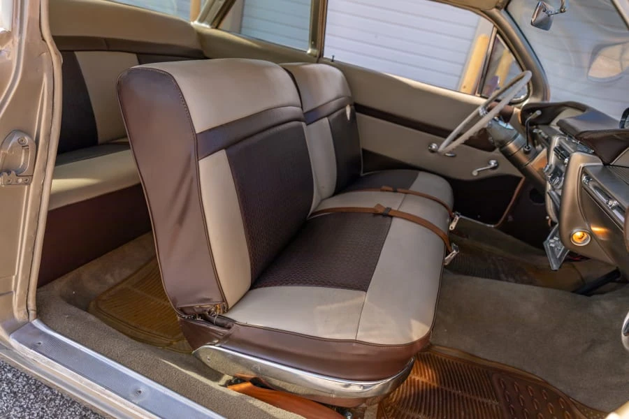 1961 Buick LeSabre - Image 27 of 31