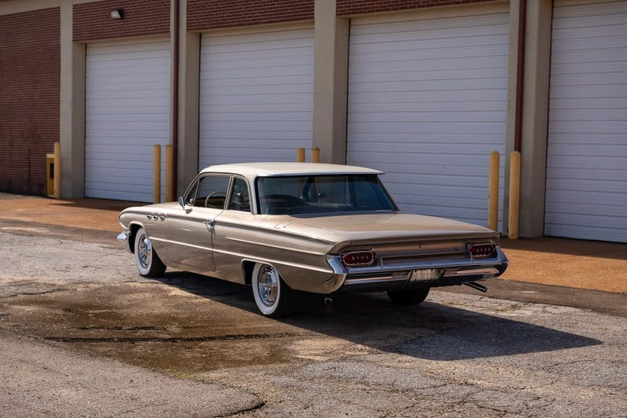 1961 Buick LeSabre - Image 17 of 31