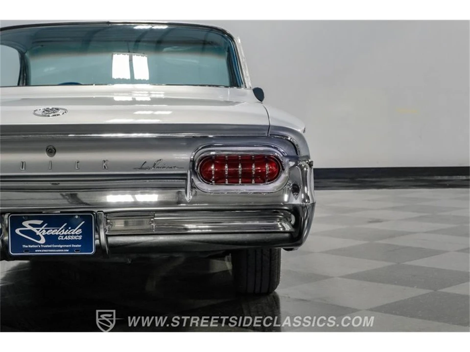 1961 Buick LeSabre - Image 25 of 31