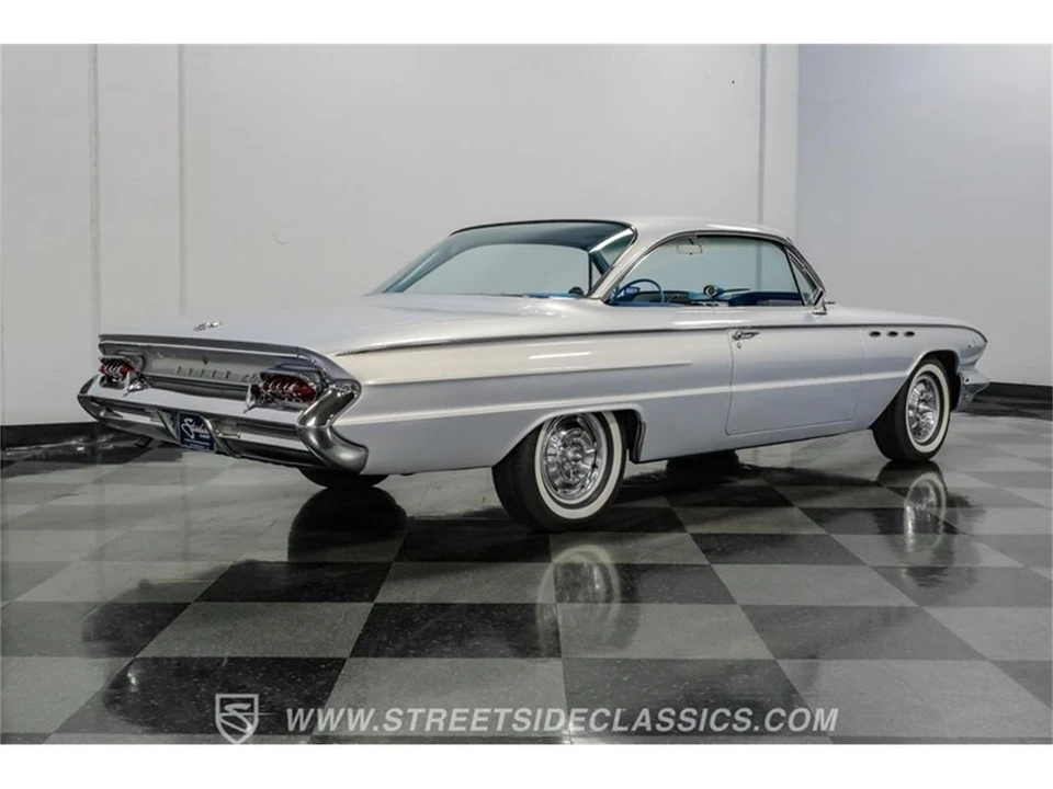 1961 Buick LeSabre - Image 11 of 31