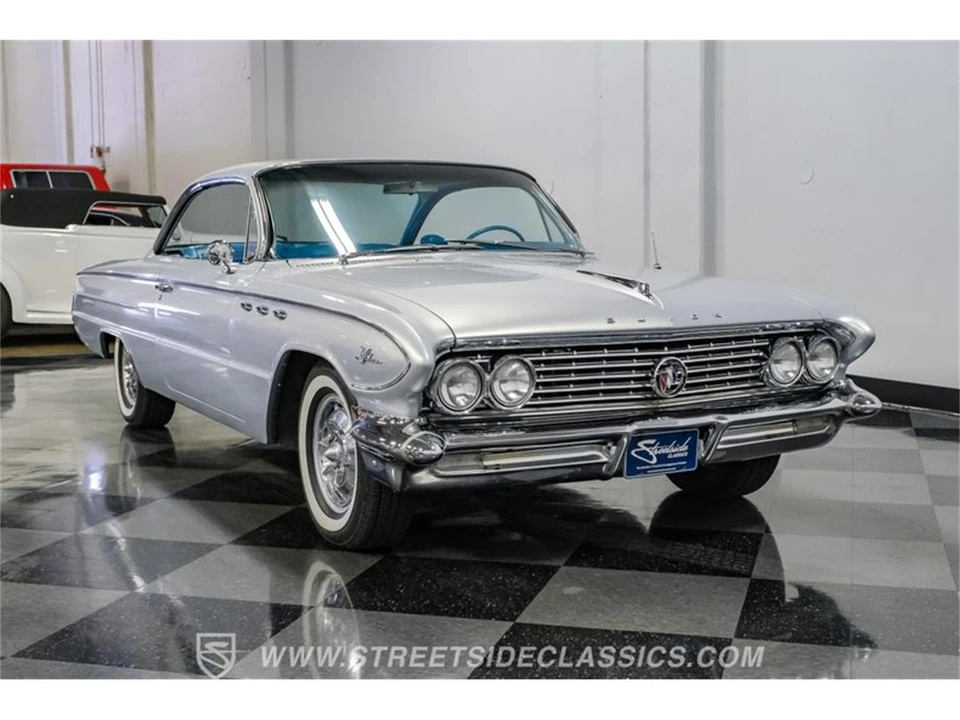 1961 Buick LeSabre - Image 16 of 31