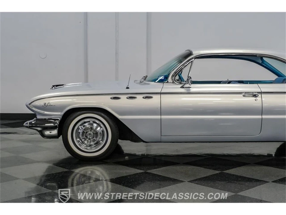 1961 Buick LeSabre - Image 22 of 31