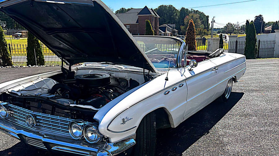 1961 Buick LeSabre - Image 13 of 15