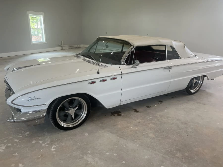 1961 Buick LeSabre - Image 6 of 15