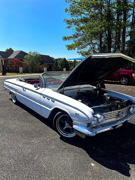 1961 Buick LeSabre - Image 15 of 15