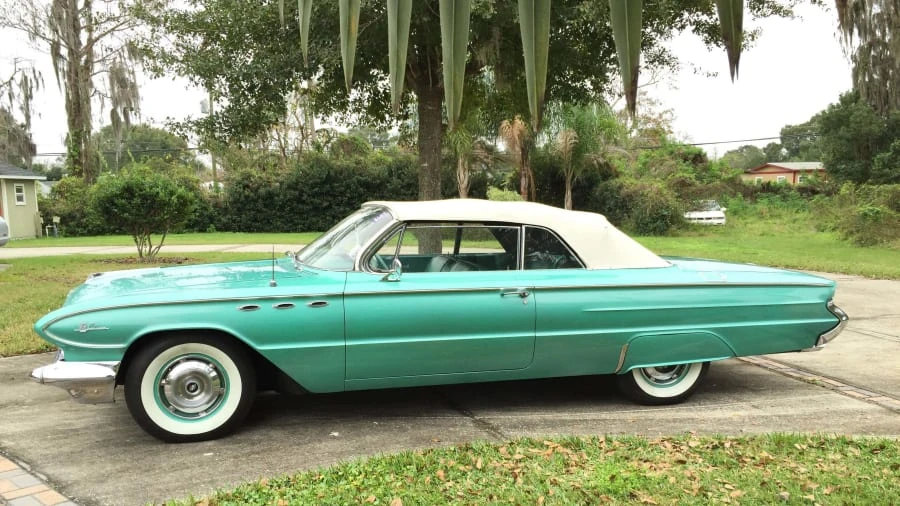 1961 Buick LeSabre - Image 2 of 12