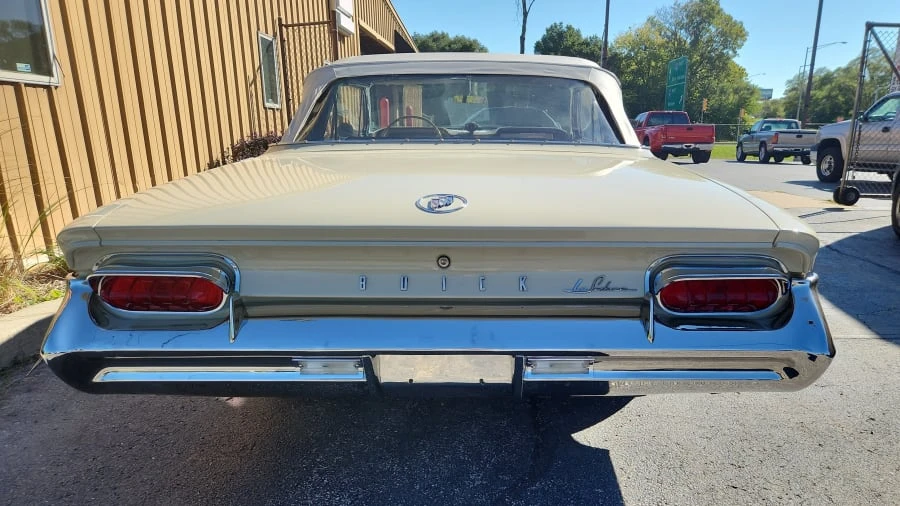1961 Buick LeSabre - Image 3 of 9
