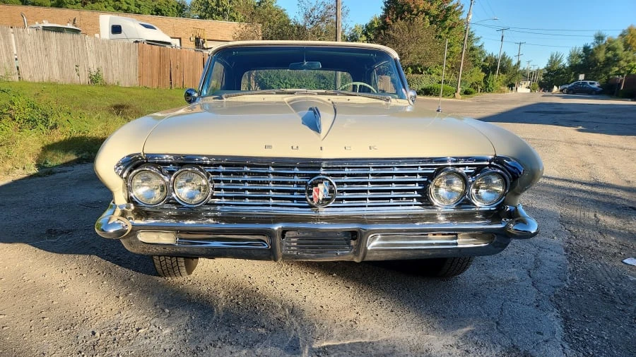 1961 Buick LeSabre - Image 6 of 9