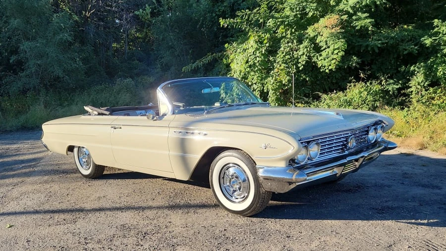1961 Buick LeSabre - Image 7 of 9