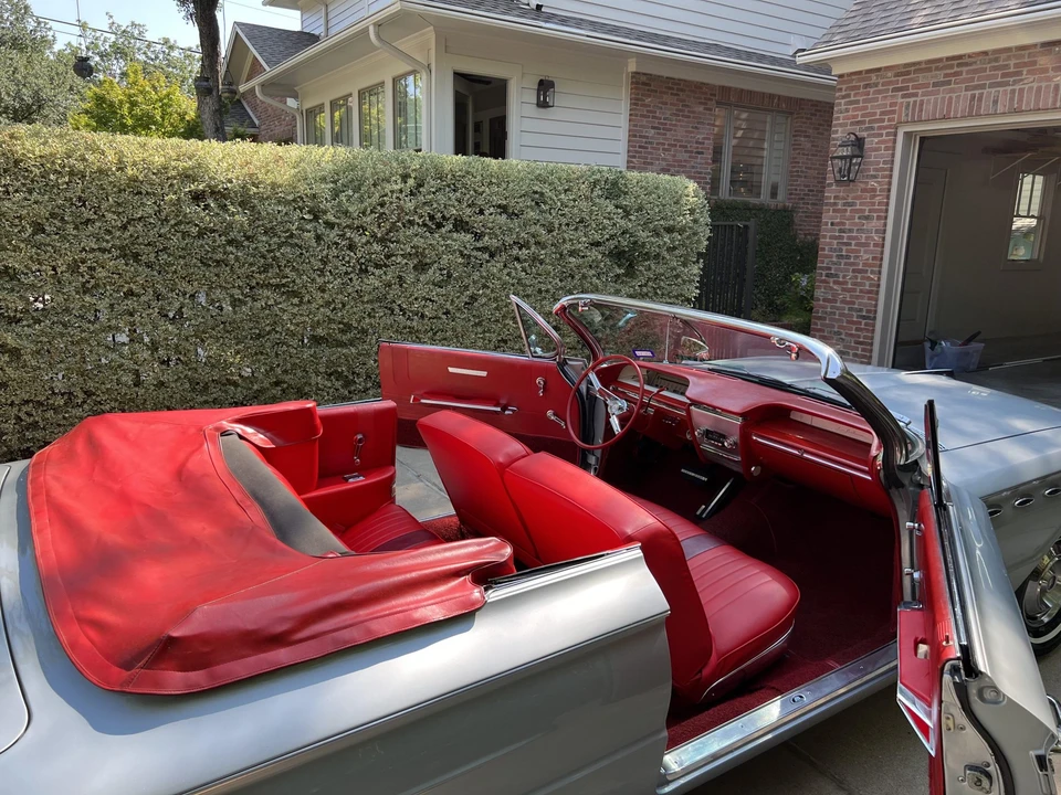 1961 Buick LeSabre - Image 25 of 31