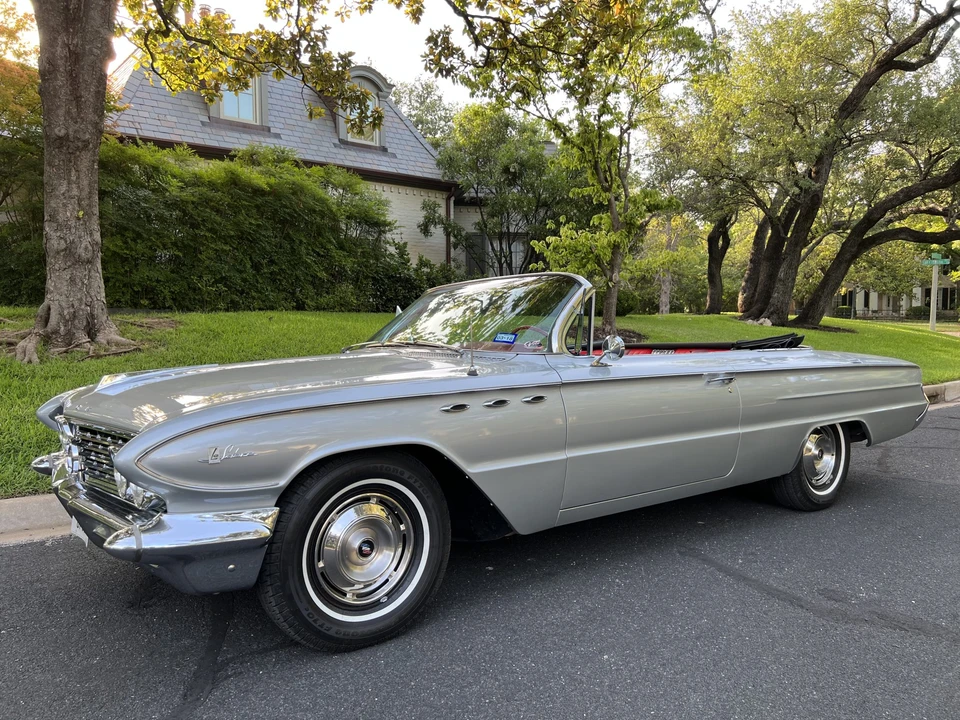 1961 Buick LeSabre - Image 4 of 31