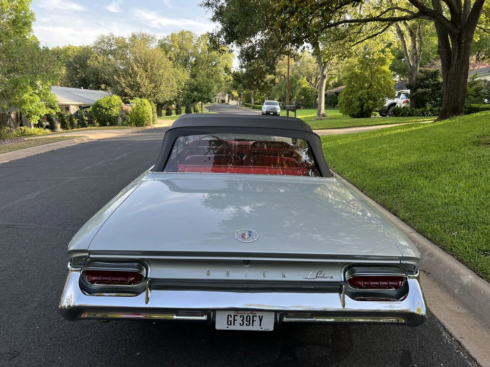 1961 Buick LeSabre - Image 7 of 31