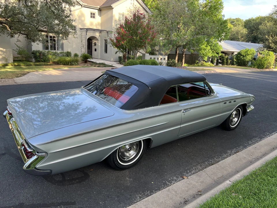 1961 Buick LeSabre - Image 6 of 31