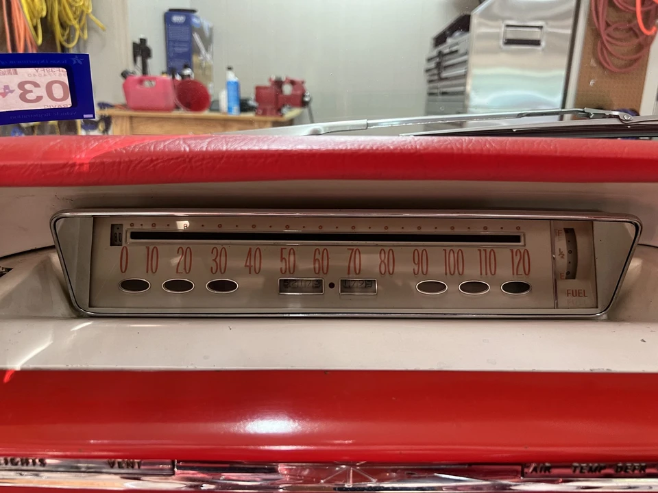 1961 Buick LeSabre - Image 19 of 31