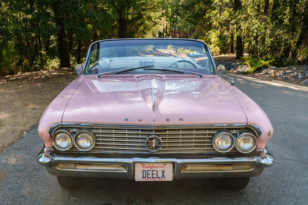 1961 Buick LeSabre - Image 15 of 31