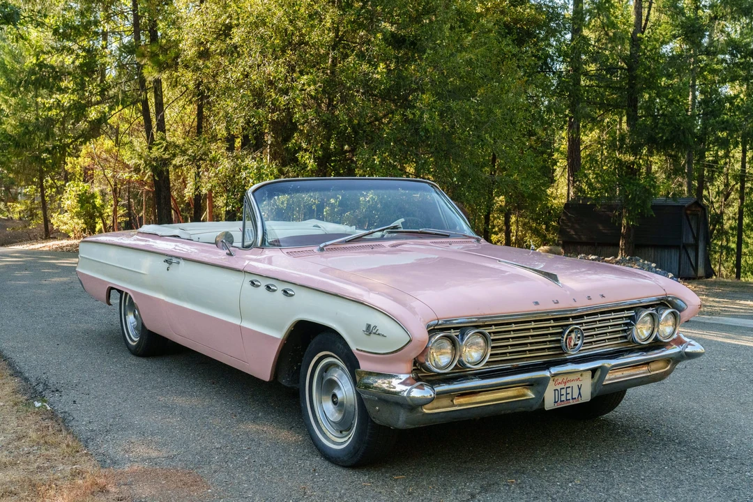 1961 Buick LeSabre - Image 13 of 31
