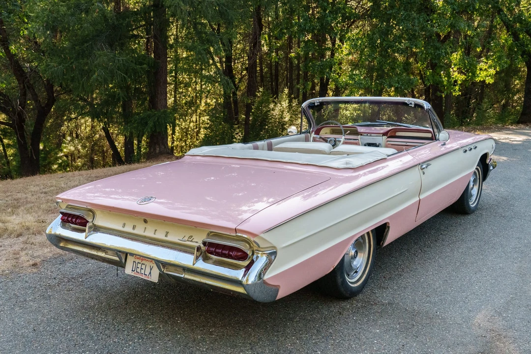 1961 Buick LeSabre - Image 8 of 31