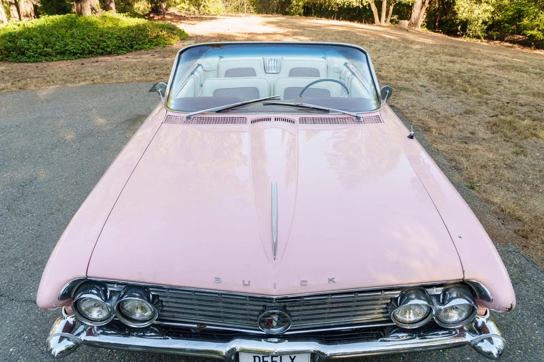 1961 Buick LeSabre - Image 14 of 31