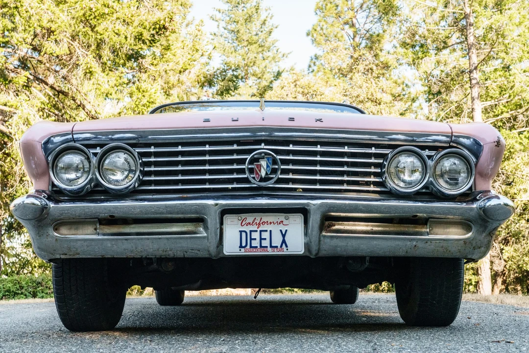 1961 Buick LeSabre - Image 16 of 31