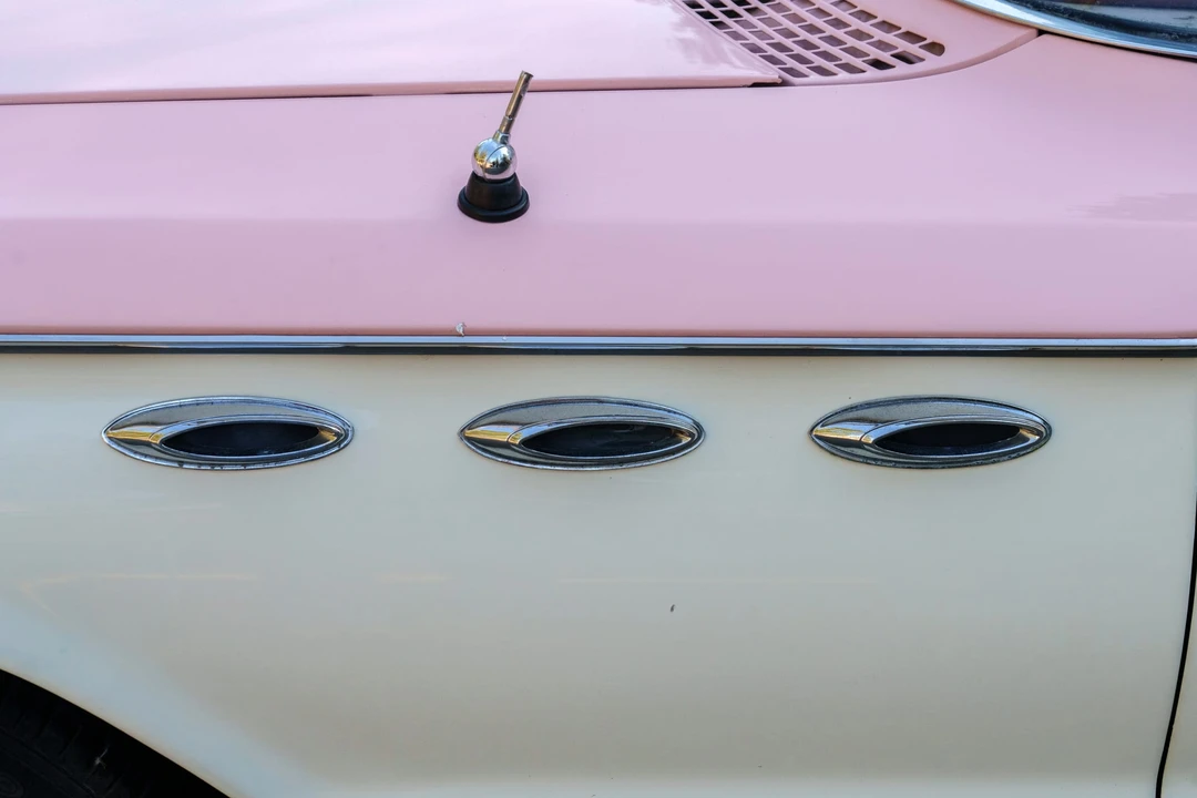 1961 Buick LeSabre - Image 27 of 31