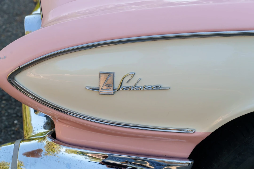 1961 Buick LeSabre - Image 26 of 31