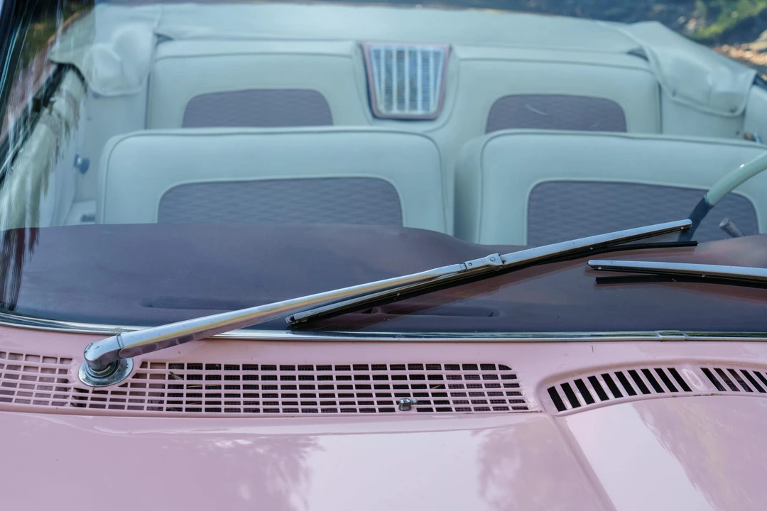 1961 Buick LeSabre - Image 24 of 31