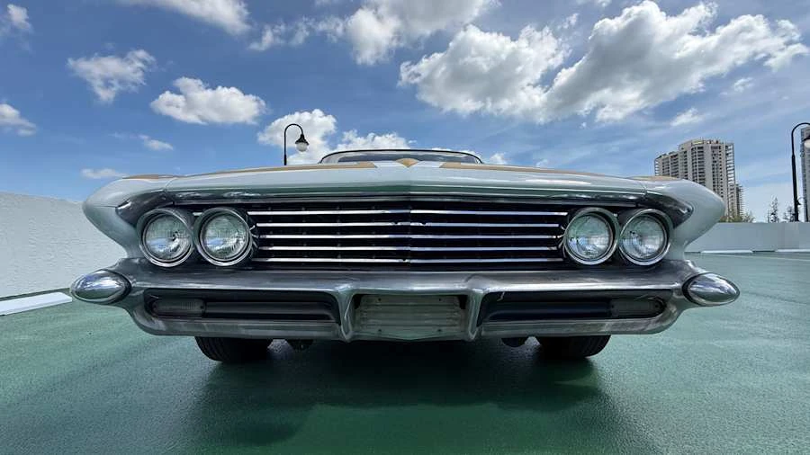 1961 Buick LeSabre - Image 10 of 31