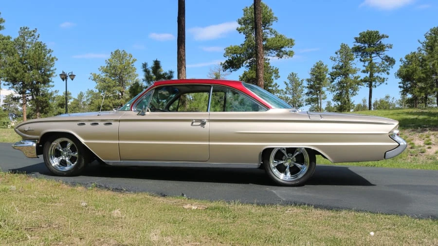1961 Buick LeSabre - Image 7 of 24