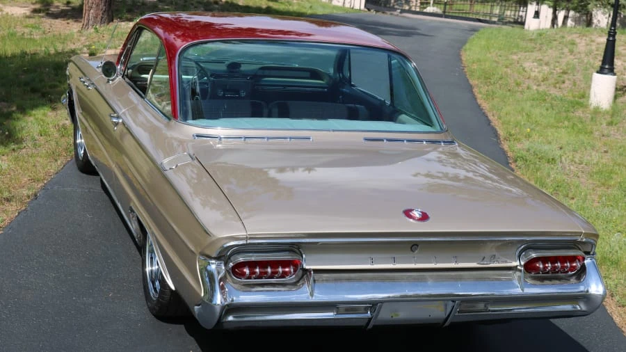 1961 Buick LeSabre - Image 11 of 24