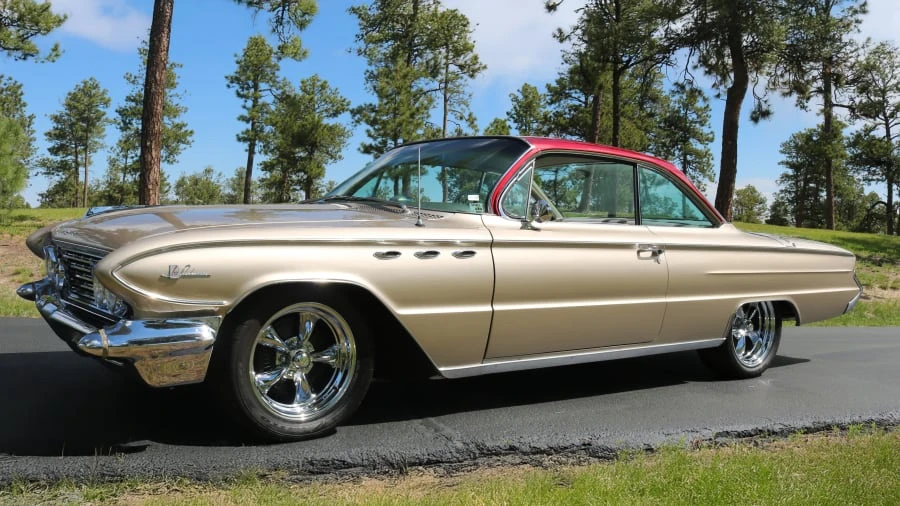1961 Buick LeSabre - Image 8 of 24