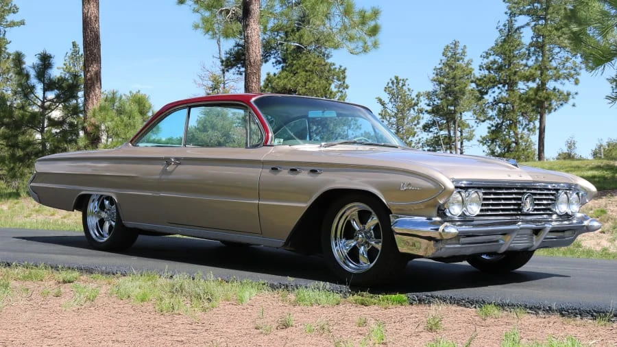 1961 Buick LeSabre - Image 12 of 24