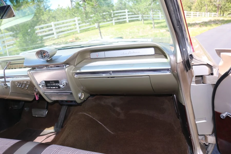1961 Buick LeSabre - Image 19 of 24