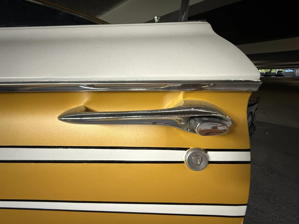 1961 Buick LeSabre - Image 18 of 31