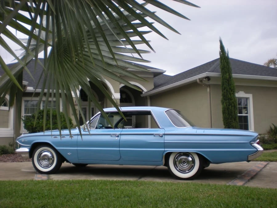 1961 Buick LeSabre - Image 2 of 8