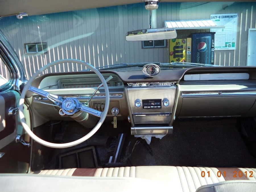 1961 Buick LeSabre - Image 2 of 9