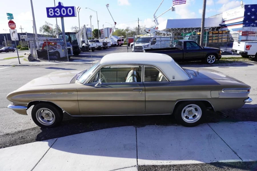 1961 Buick Skylark 1st-2nd Gen - Image 2 of 31