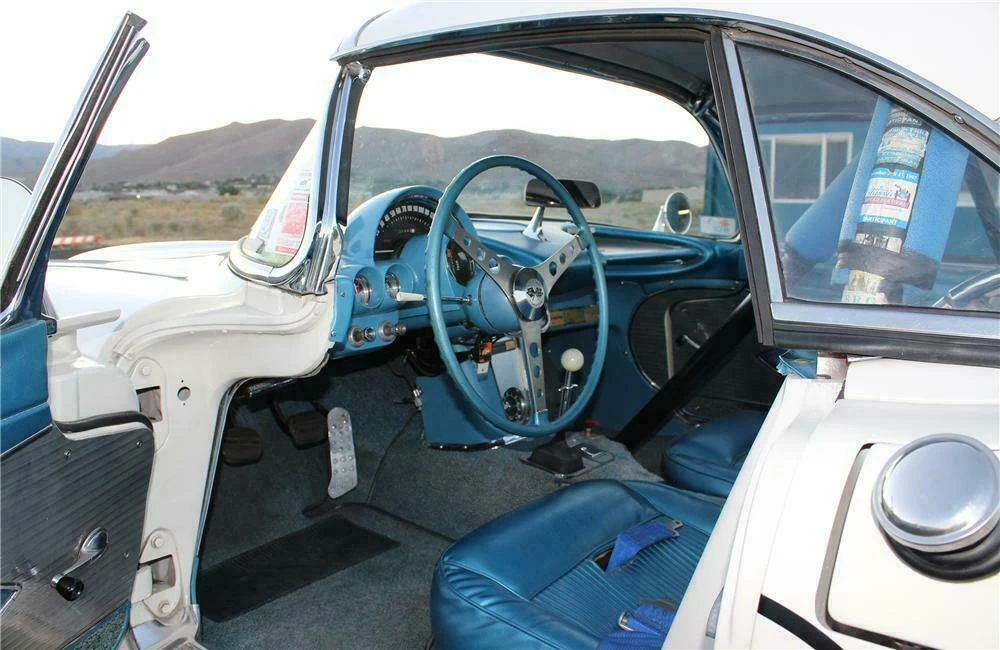 1961 Chevrolet Corvette C1 - Image 4 of 4