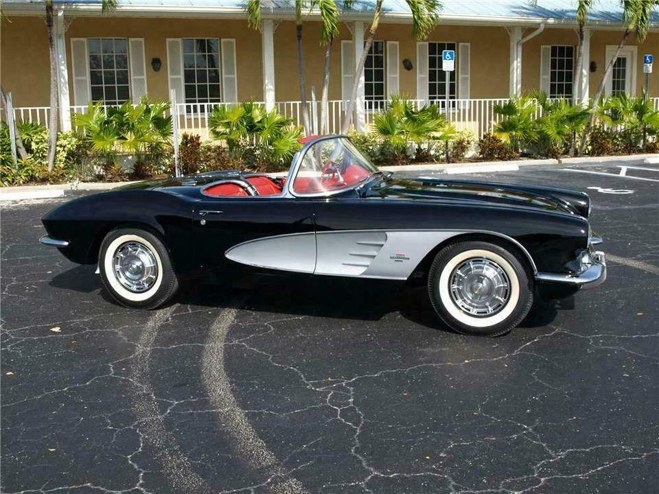 1961 Chevrolet Corvette C1 - Image 5 of 5