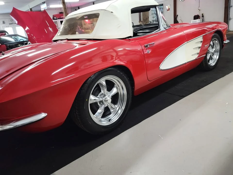 1961 Chevrolet Corvette C1 - Image 3 of 12