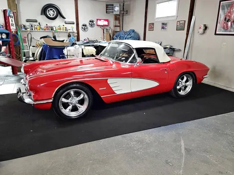 1961 Chevrolet Corvette Convertible